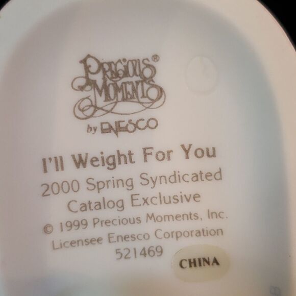 Vintage Precious Moments Porcelain Figurine 1999 "I'll Weight For You" #521469 - Picture 8 of 8